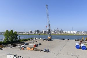 European Logistics - Moerdijk crane dock