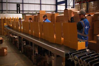 UK Warehouse packing line